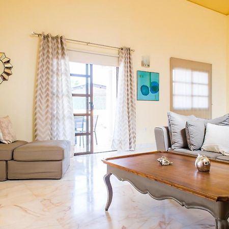 Villa Joy Private Pool Corralejo By Holidays Home Eksteriør billede